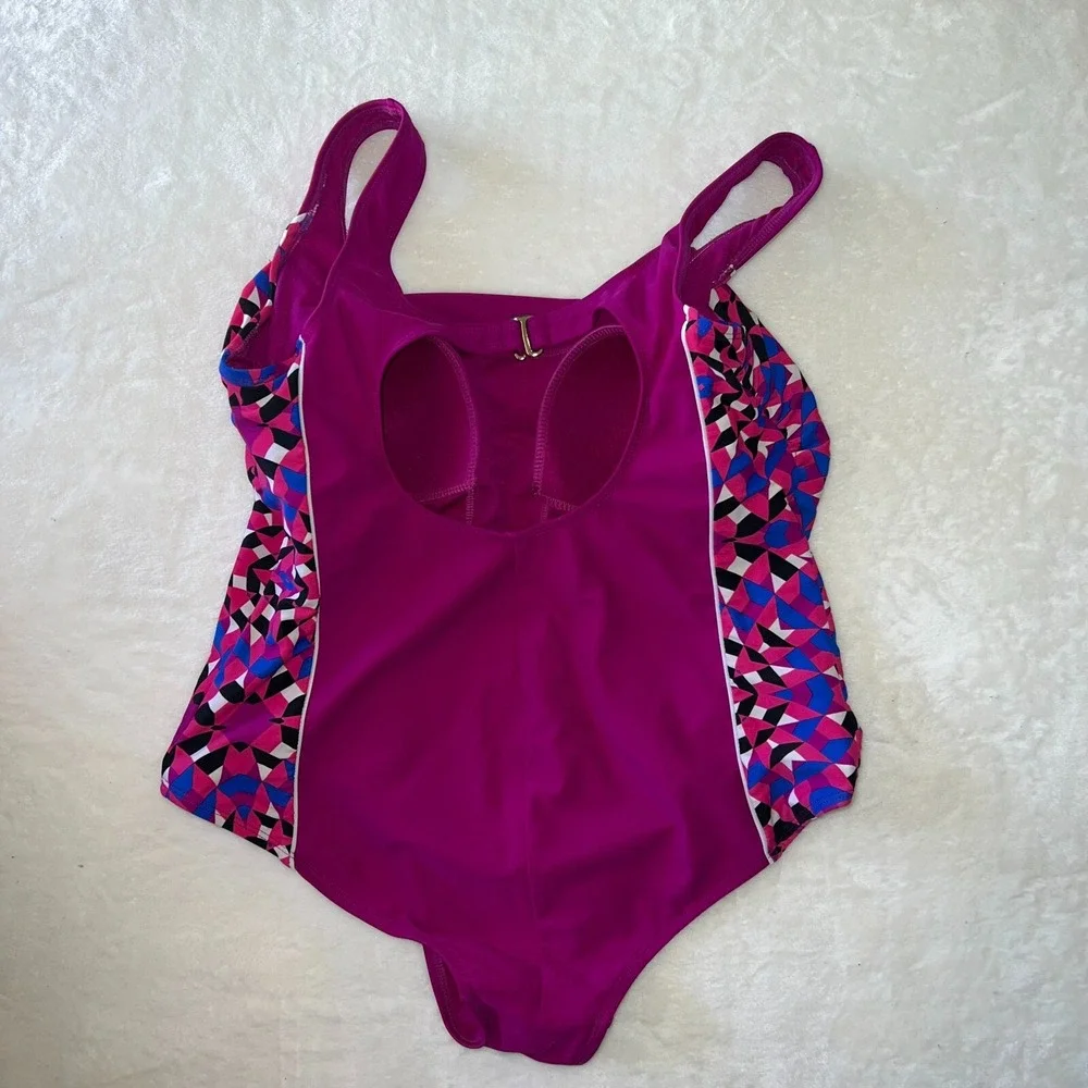 Catalina‎ Womens 1X 16W Magenta Geometric Mosaic One Piece Swimsuit Padded Pink